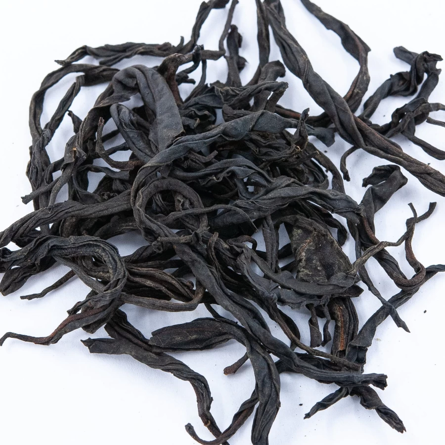 "The Chinese Tea Shop Premium Lapsang Souchong Black Tea – Rich Pine Smoked Flavor"