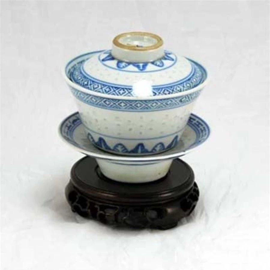 1970s Hand-Painted Blue and White Porcelain Gaiwan with Rice Grain Pattern by The Chinese Tea Shop