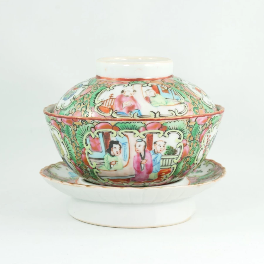 Antique Qing Dynasty Famille Rose Porcelain Gaiwan - Chinese Tea Shop - Hand-Painted Canton Tea Cup